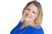 Liz Bayer Headshots